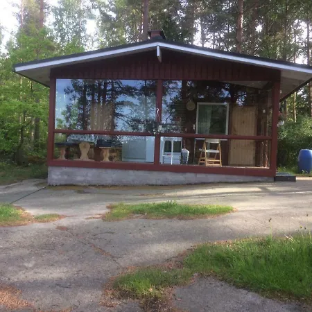 Tamminiemen Lomamoekit Alpesi faház Kustavi